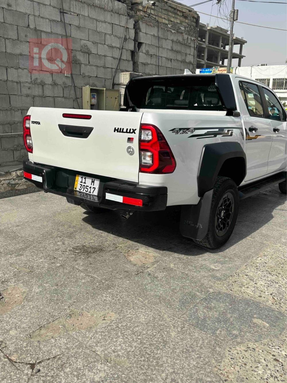 Toyota Hilux